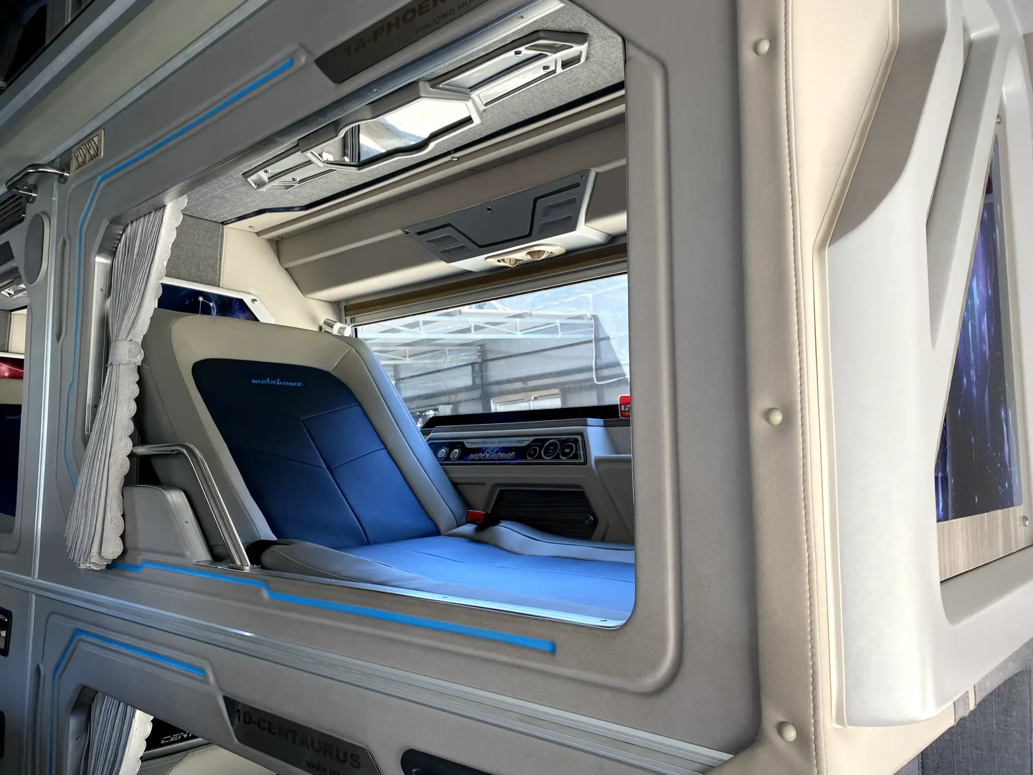 nhà xe Limousine Sài Gòn đi Đà Lạt