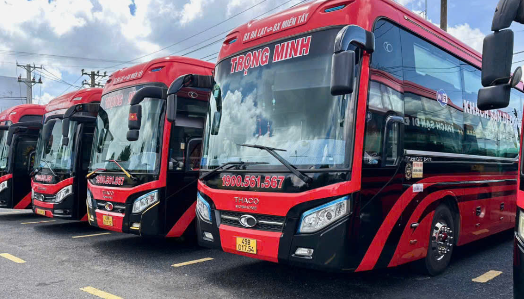 nhà xe Limousine Sài Gòn đi Đà Lạt