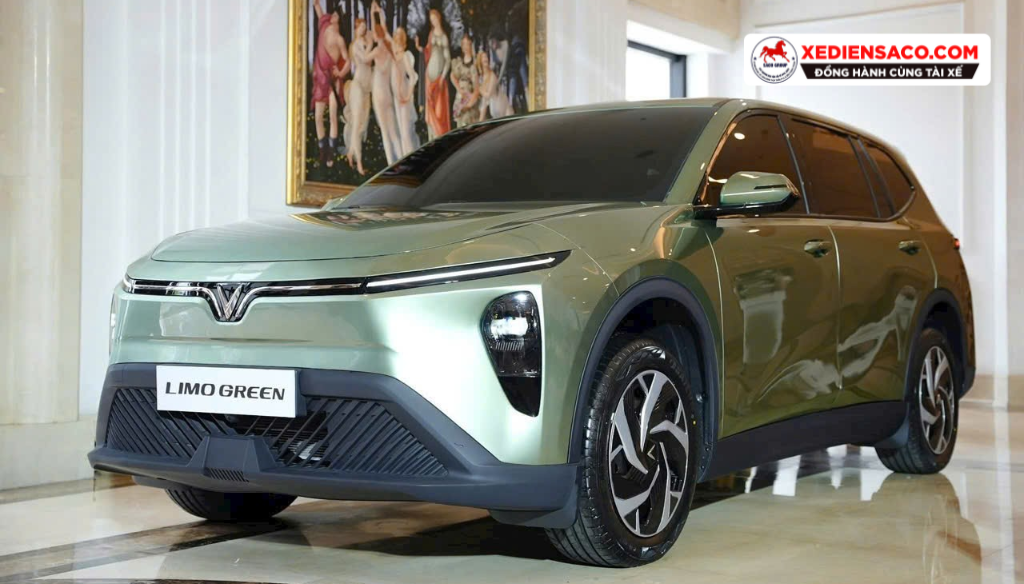vinfast limo kinh doanh