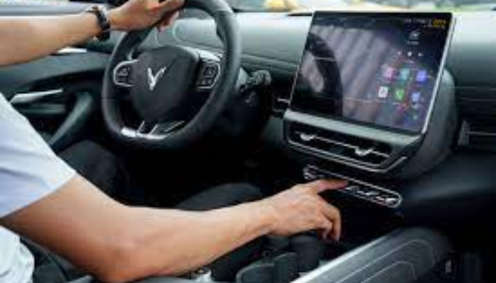 Thuê xe vf7 tại HCM