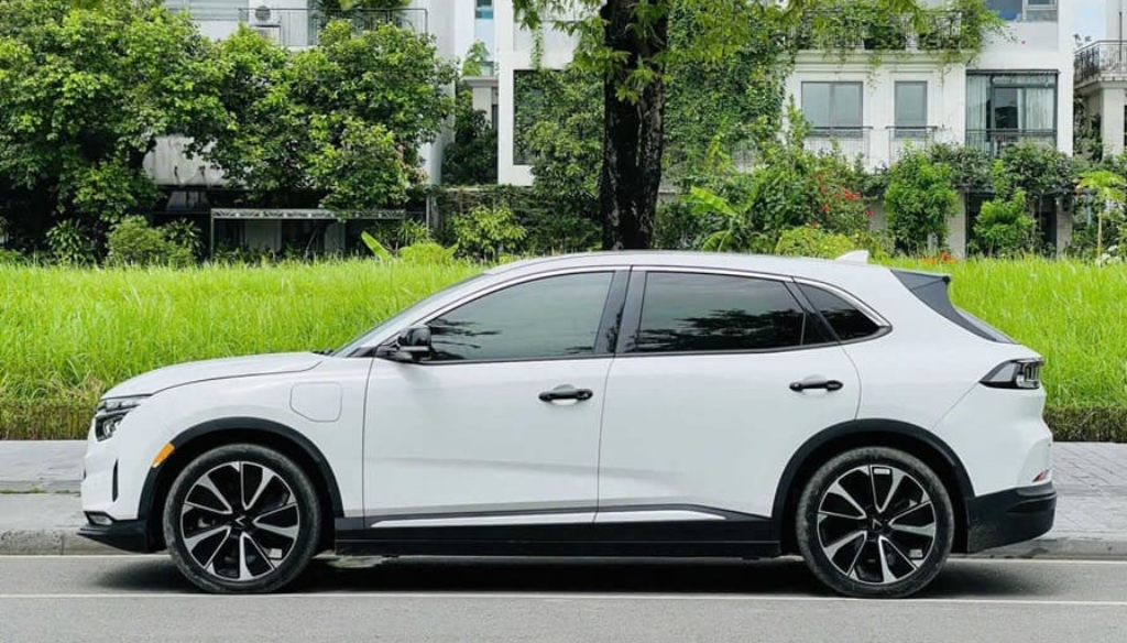 Thuê xe vf7 tại HCM