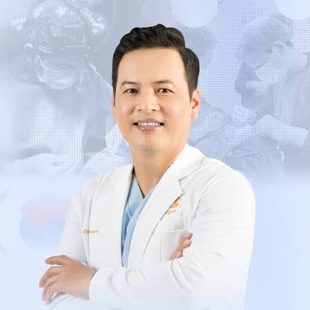bác sĩ sửa mũi hỏng